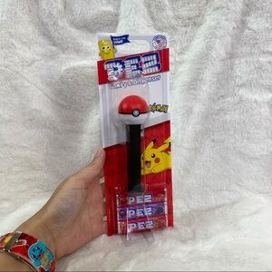 Pokémon Pez dispenser NWT new in box